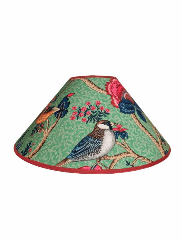 Abat-jour conique diam.35 cm tissu fleurs oiseaux sur fond vert